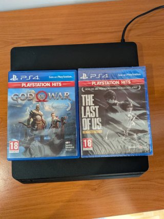 Consola Sony PS4 Negra