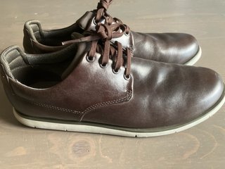 Zapatos Camper de Piel Marrones