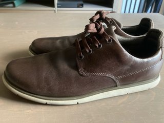 Zapatos Camper de Piel Marrones