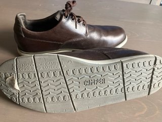 Zapatos Camper de Piel Marrones
