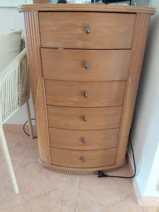 Mueble TV madera y mimbre