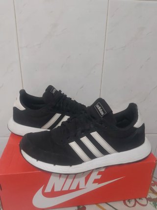 Zapatillas Adidas T41 1/3
