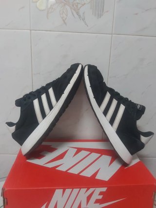 Zapatillas Adidas T41 1/3