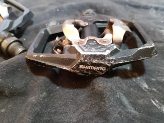 Pedales Shimano PD-ME700