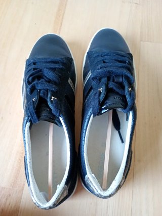 Zapatillas Geox Negras Talla 39. SIN USAR.