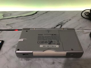 Nintendo DS Lite Plateada