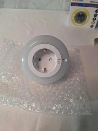Luz nocturna LED con sensor de luz. B141