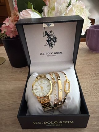 Reloj U.S. Polo Assn. Dorado y Blanco