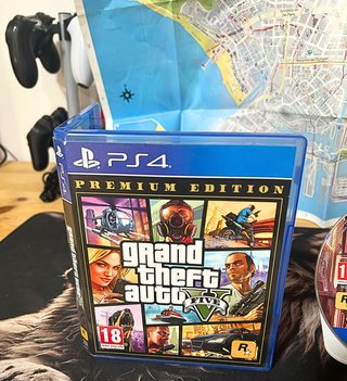 🇪🇸 GTA V Premium Edition PS4 Completo