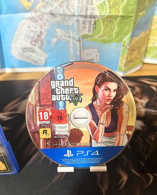 🇪🇸 GTA V Premium Edition PS4 Completo
