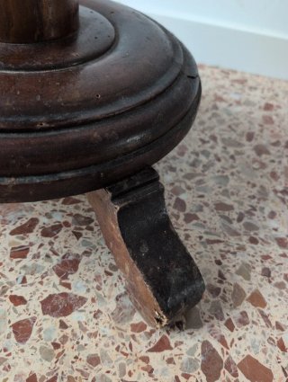 Perchero de pie madera antiguo
