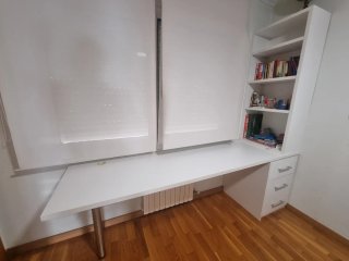 Escritorio Blanco con Estantería y Cajones