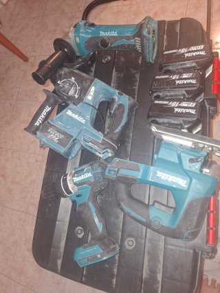 Set de Herramientas Inalámbricas Makita