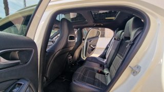 Mercedes GLA 220 CDI 4 matic con 1 año garantía