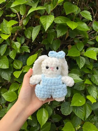 Muñeco Conejo Crochet Hecho a Mano