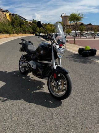 BMW R1200R Naked