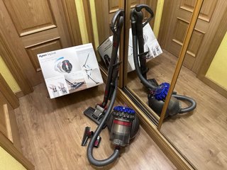 Aspirador Dyson Big Ball Multifloor Extra