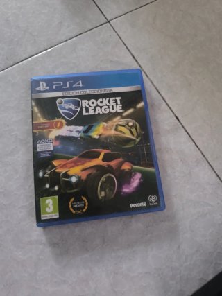 PS4 (PlayStation 4) FAT + 3 Mandos + 4 Juegos