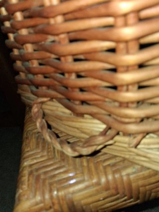 Cesta de Mimbre con Tapa