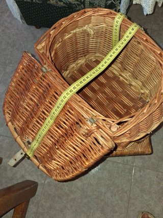 Cesta de Mimbre con Tapa
