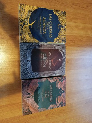 Trilogía Guerras, de Laura G W. Messer