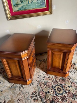 2 Mesas auxiliares Madera  60€ Cada una