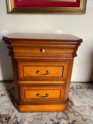 2 Mesas auxiliares Madera  60€ Cada una