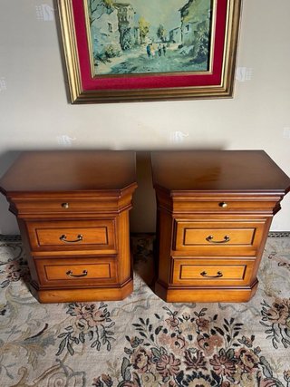 2 Mesas auxiliares Madera  60€ Cada una