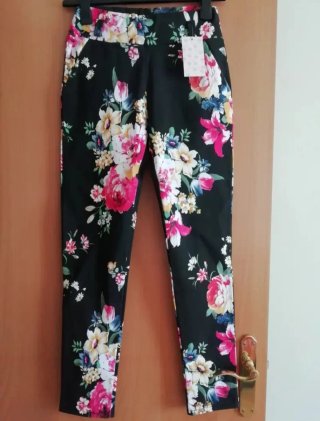 Pantalón estampado de Flores