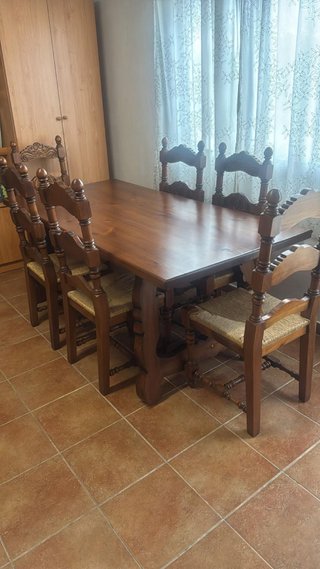 Conjunto mesa comedor y 6 sillas madera
