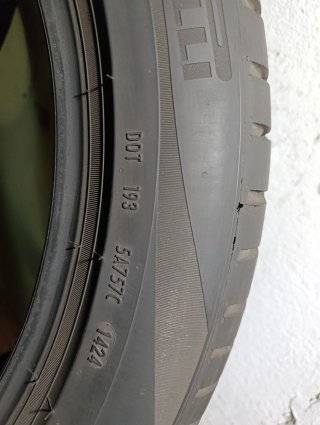 Neumáticos Pirelli 255/45R19 100V