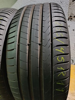 Neumáticos Pirelli 255/45R19 100V
