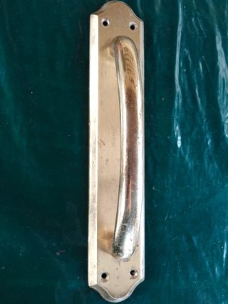 Tirador antiguo de latón de 25 cm