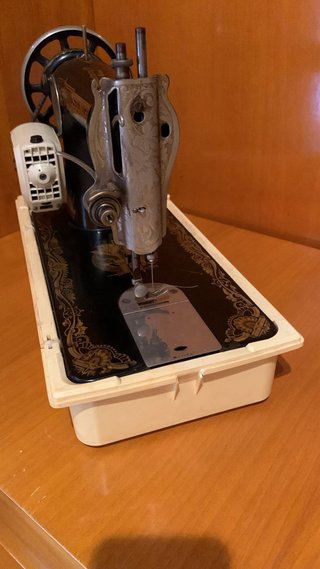 Máquina de Coser Antigua Singer