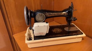 Máquina de Coser Antigua Singer