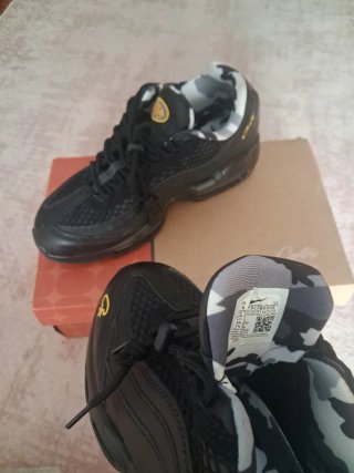 Nike Air Max 95 x Corteiz Honey Black NEGOCIABLE
