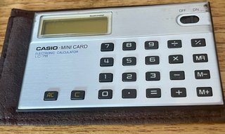4 Calculadoras Casio: FX-100D, LC-78, JV-10, LC-8