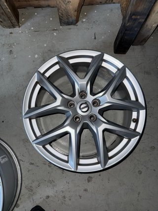 Llantas Volvo