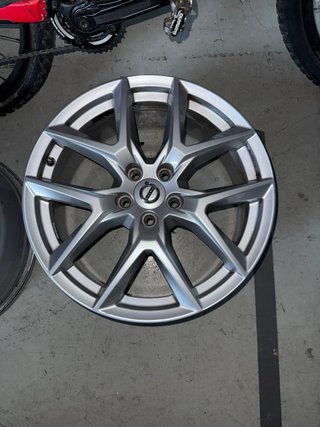 Llantas Volvo