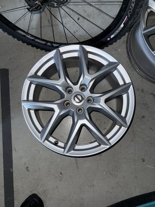Llantas Volvo