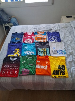 5 Camisetas de Cursas Variadas(escoger)