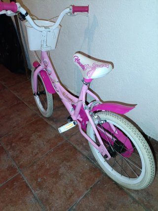 Bicicleta infantil 16 pulgadas. Muy poco uso.