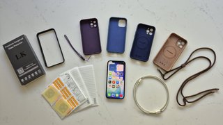 iPhone 12 Pro 128GB Azul con fundas y protectores