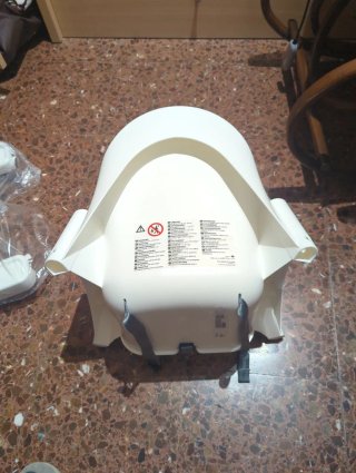 Trona para bebéANTILOP IKEA con bandeja