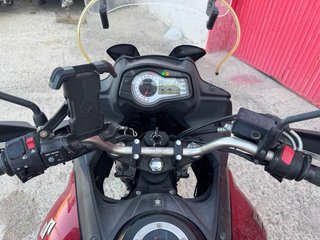 Suzuki V-Strom Adventure Moto