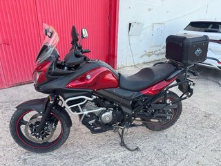 Suzuki V-Strom Adventure Moto