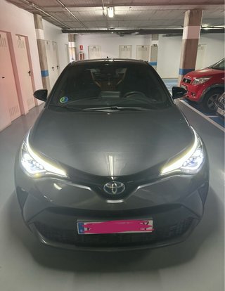 Toyota C-HR advance luxury 2020 7.800 km