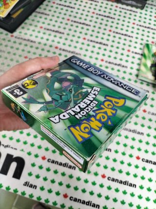 Pokémon Esmeralda - Game Boy Advance