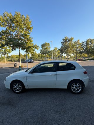 Alfa Romeo 147 2004
