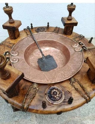 Brasero Antiguo de Madera, Metal y Bronce